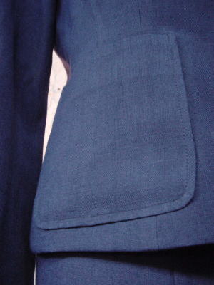 linenスーツ