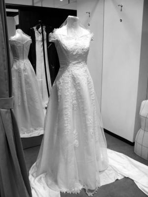 Remake ：→Wedding_dress by Separate_dress ウエディングドレスを、上下別のビスチェとスカートドレスに