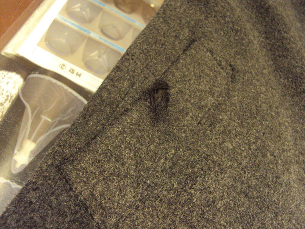 起毛コート ポケット破れ かけはぎ かけつぎ 穴 ダメージ復元 穴修理 虫食い 仙台の ドレス オーダースーツ 洋服リメイク リフォームは