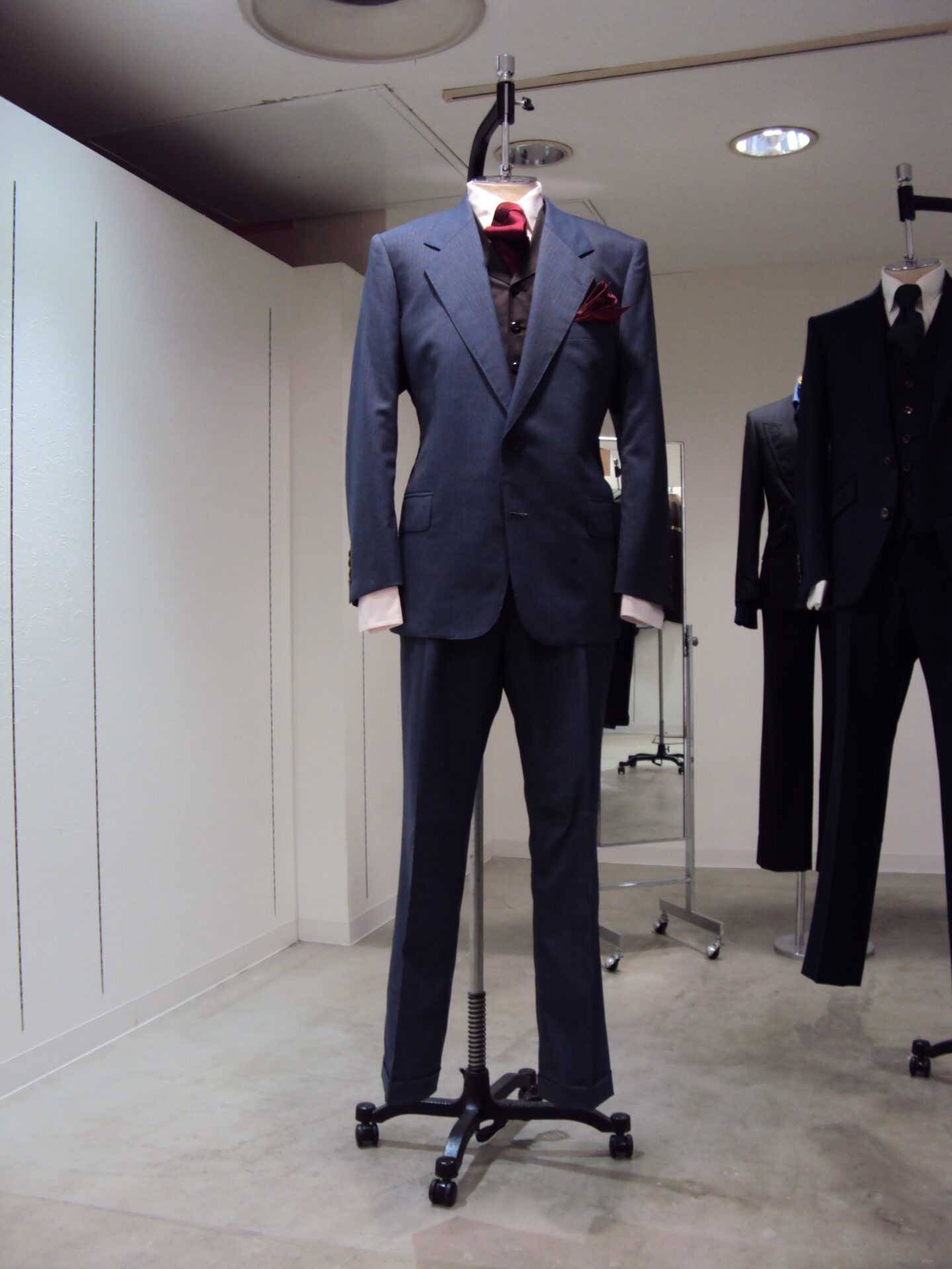 メンズスーツ　超サイズダウン　身幅スーツ全体リフォーム　ディオール　Christian Dior