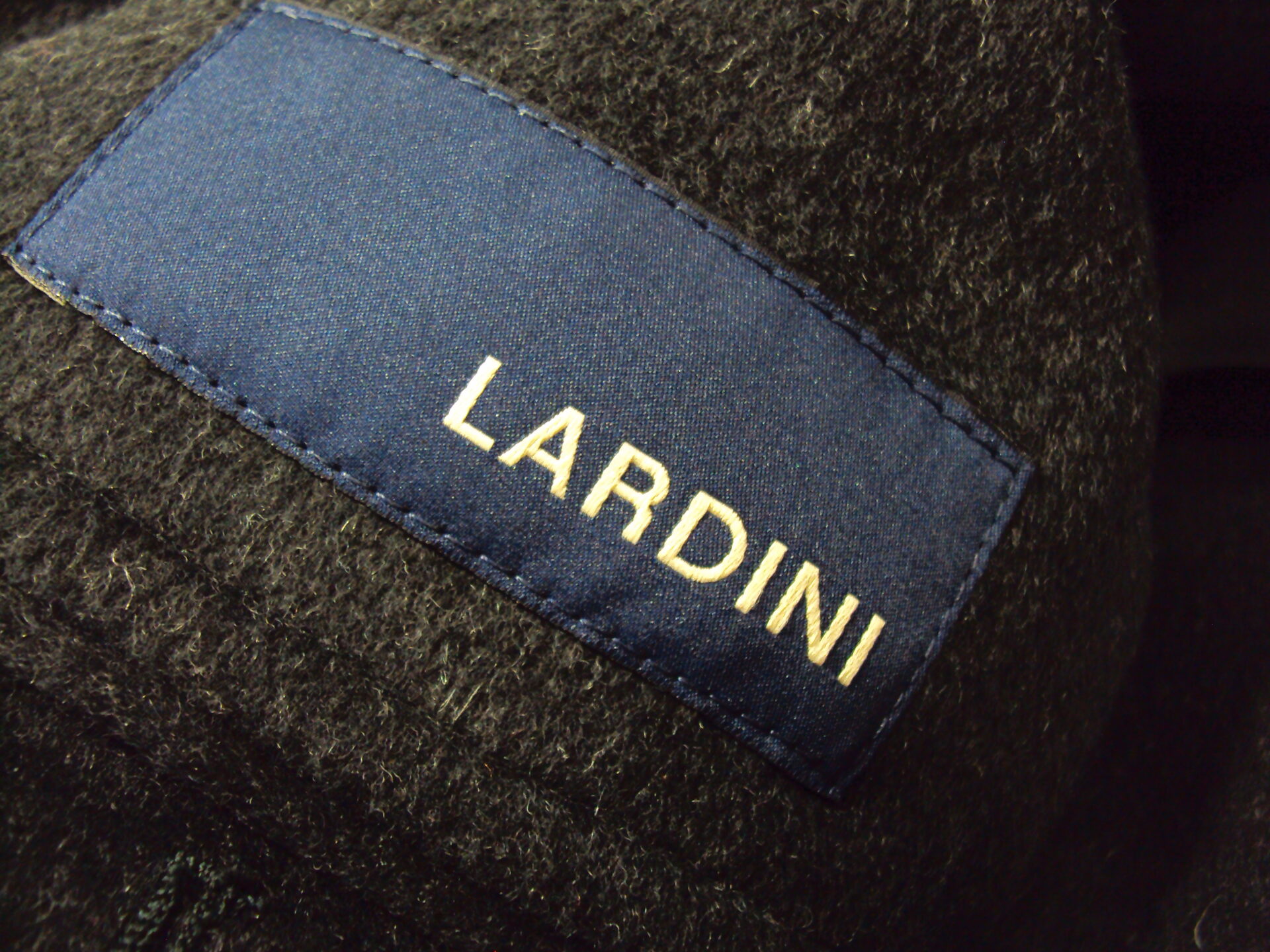 ラルディーニ シングル コート　マチイレ　限界幅出し！　身幅出し　マチ入れ　LARDINI