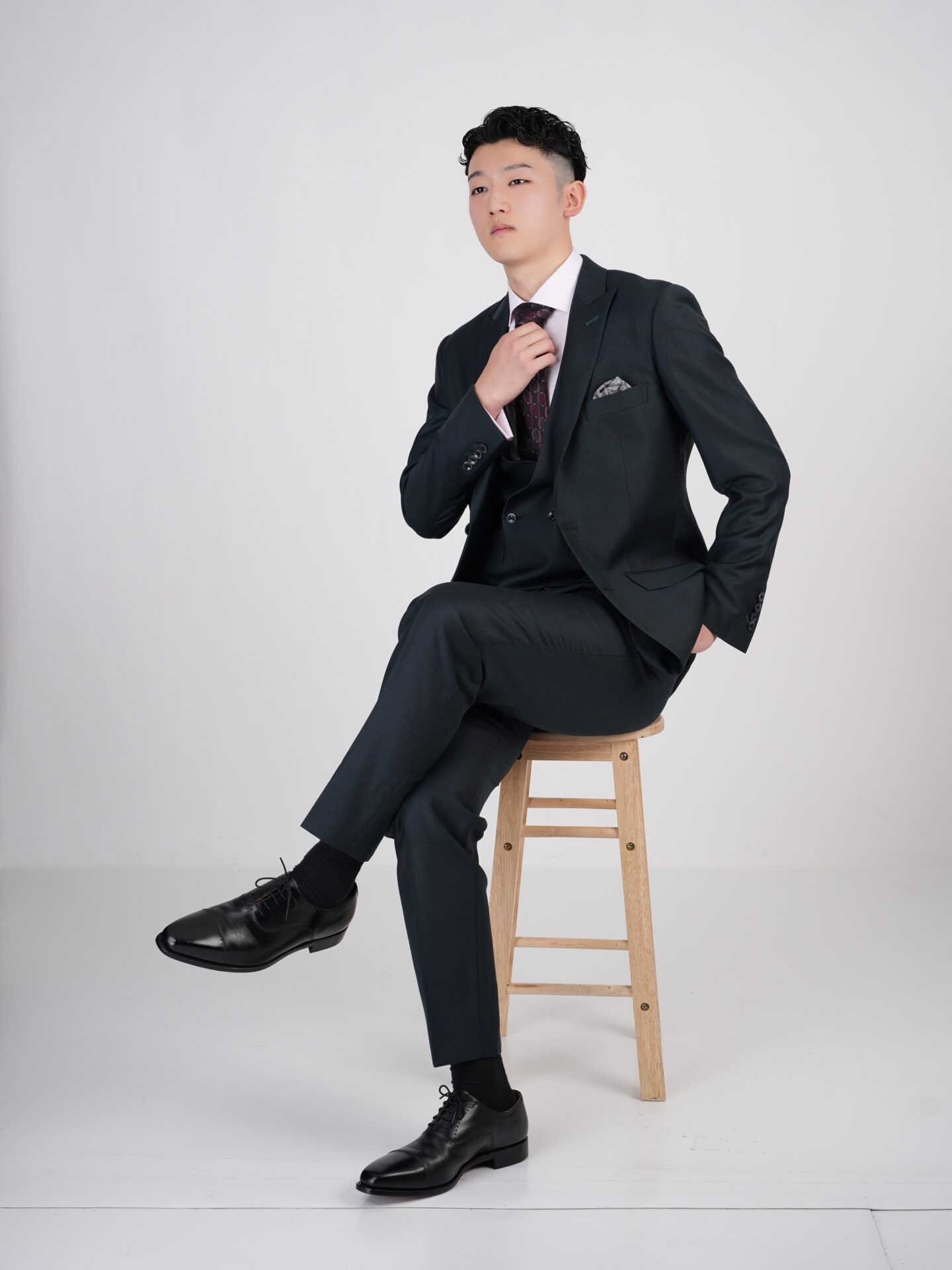 メンズ　オーダースーツ　ドーメル アマデウス　ダークグリーン　ダブル4つボタンベスト　3ピースブリティッシュ　 DORMEUIL
