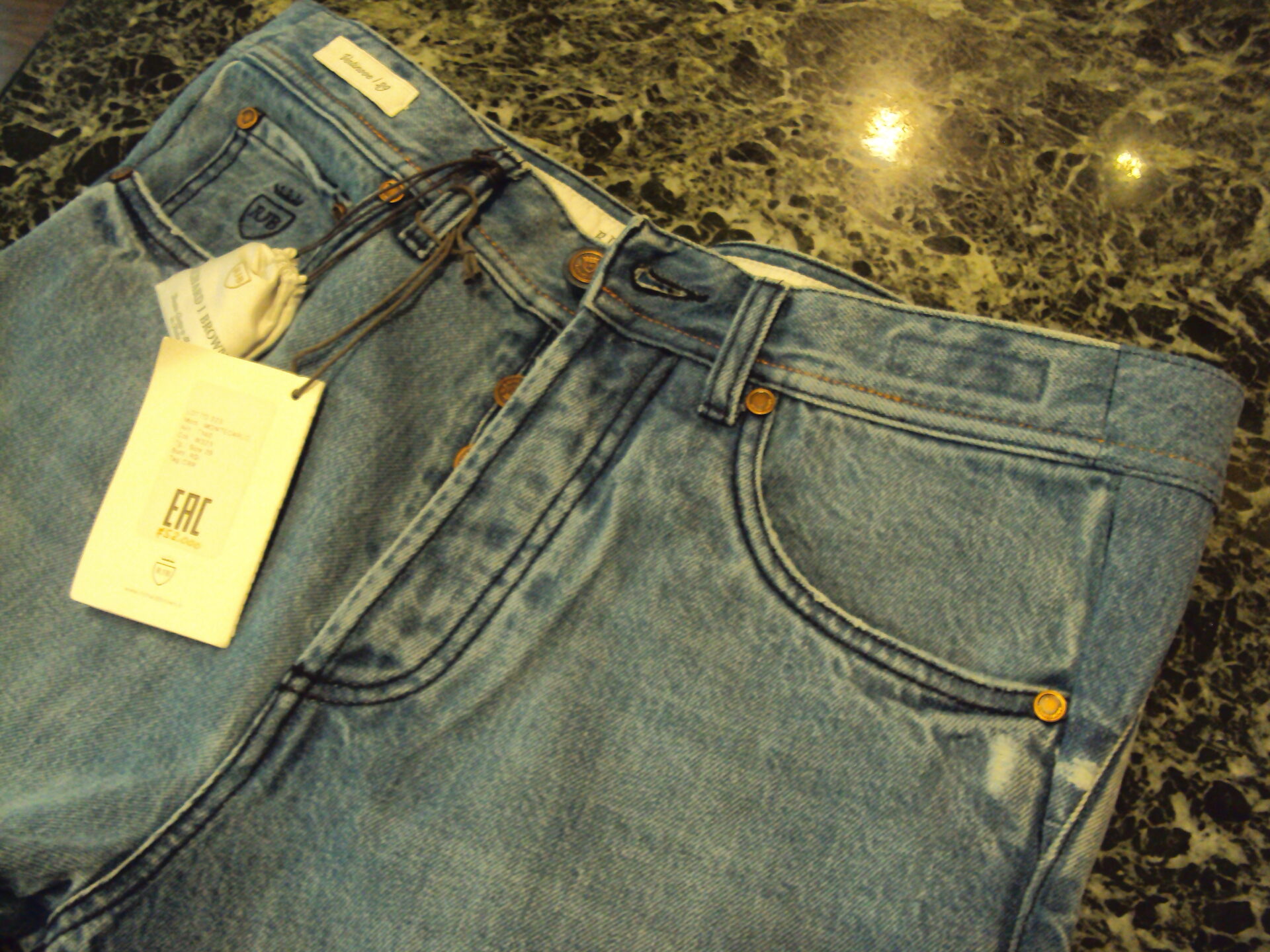 リチャードジェイブラウン　デニム　ジーンズ　ウエスト出し　ウエストマチ入れ　ヒップ出し　RICHARD J. BROWN